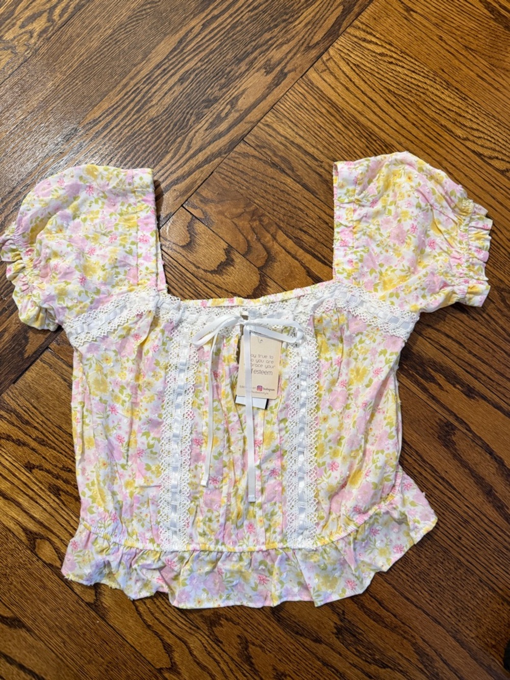 Square-Neck Floral Puff Sleeve Blouse in Yellow & Pink
